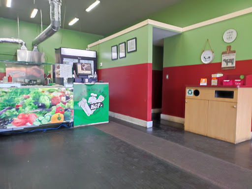 Photo of Mr. Khan's Gyro & Fish Corner - 132 9th St E, Owen Sound, ON N4K 2H3